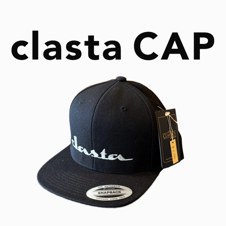 clastaのロゴが刺繍された黒いキャップ。柔らかい素材感と上質な仕上がりが伝わる写真