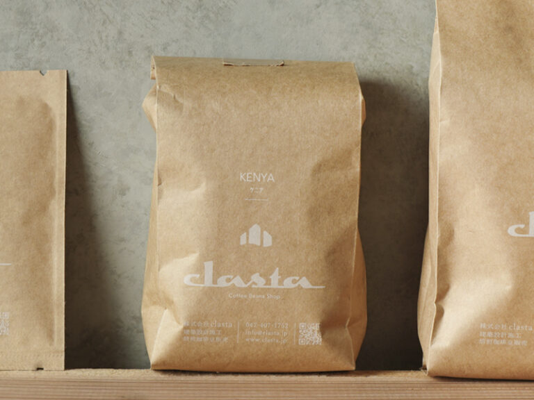 clastaで提供される新豆“ケニア／ムシャガラ”のコーヒー豆。