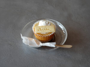 ゴルゴンゾーラとクリームチーズを使った濃厚なチーズケーキとコーヒー（クラスタカフェ）
